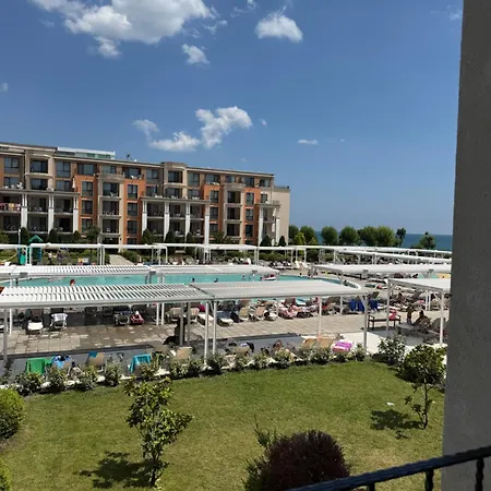 Apartment Premier болгария первая линия с бесплатная парковка и мини аквапарк анимация Sveti Vlas